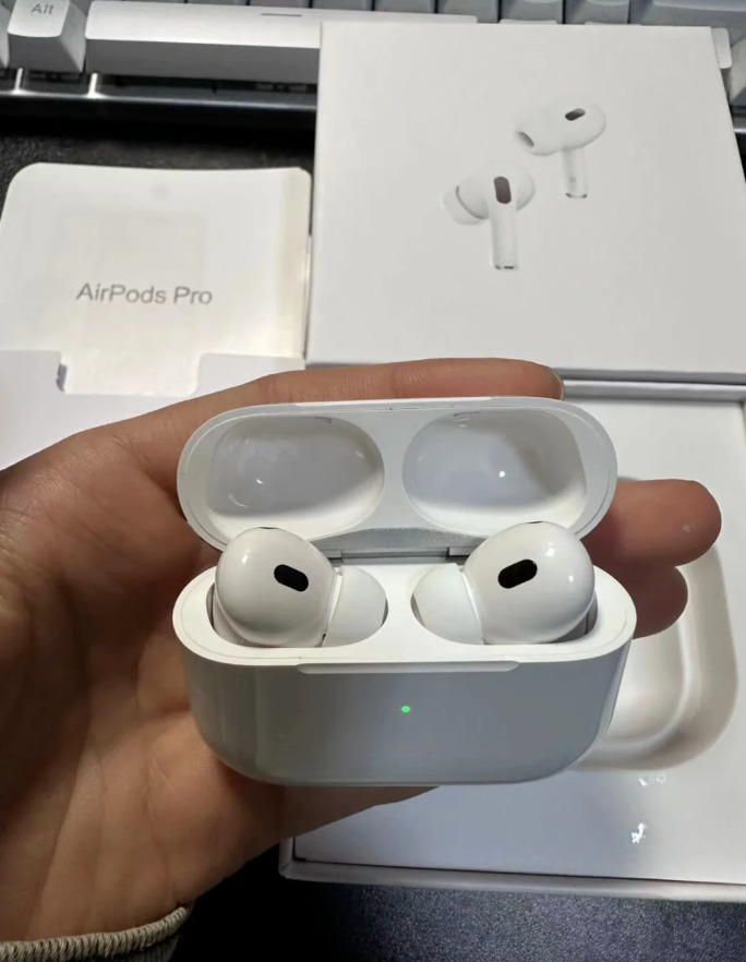 Apple AirPods Pro 2nd Generation with MagSafe Wireless Charging Case -  Ship US