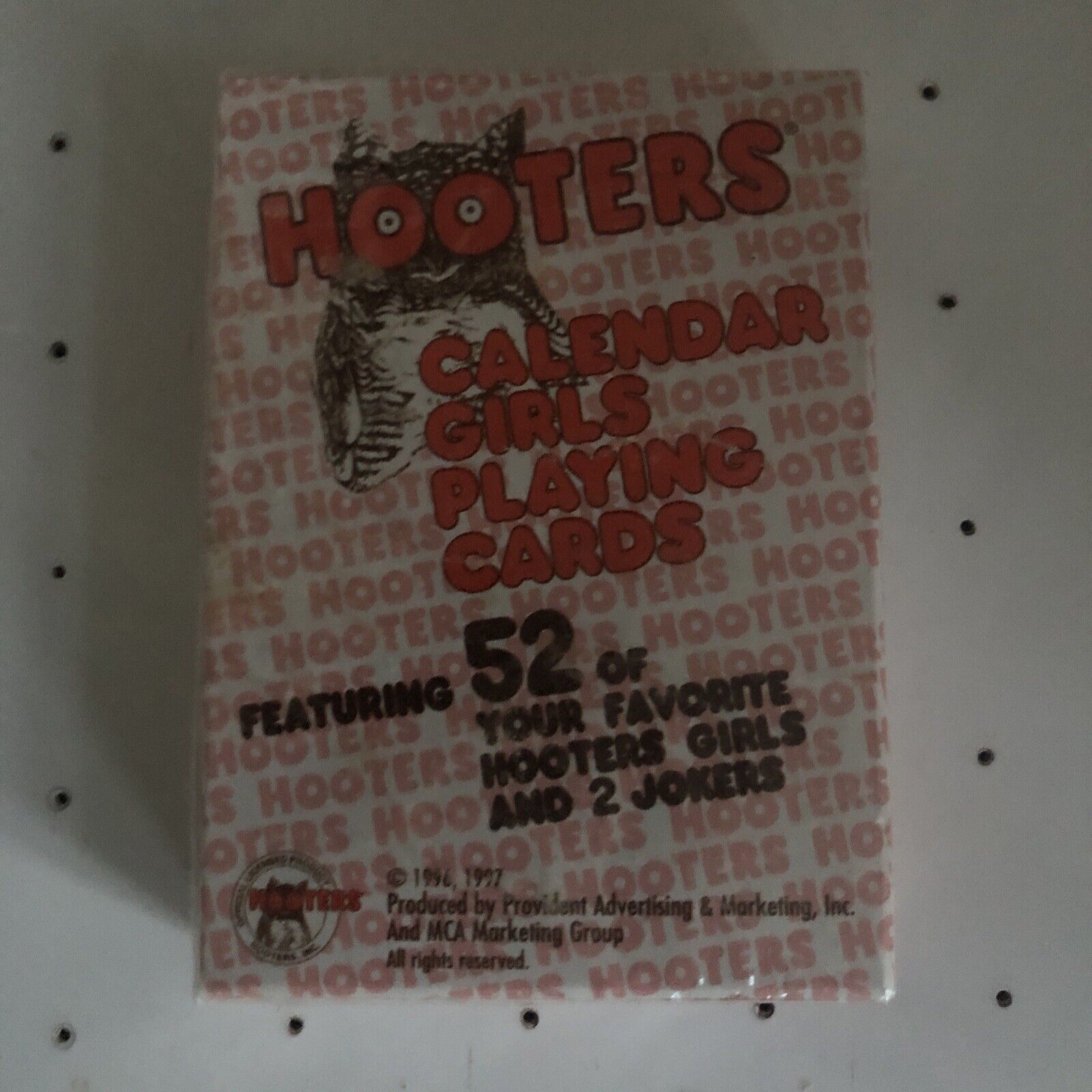 HOOTERS CALENDAR GIRLS PLAYING CARDS SEALED 1996, 1997