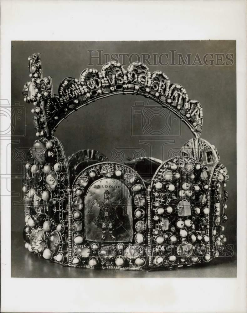 1950 Press Photo Famous crown of gold made in the 10th century for Emperor Otto