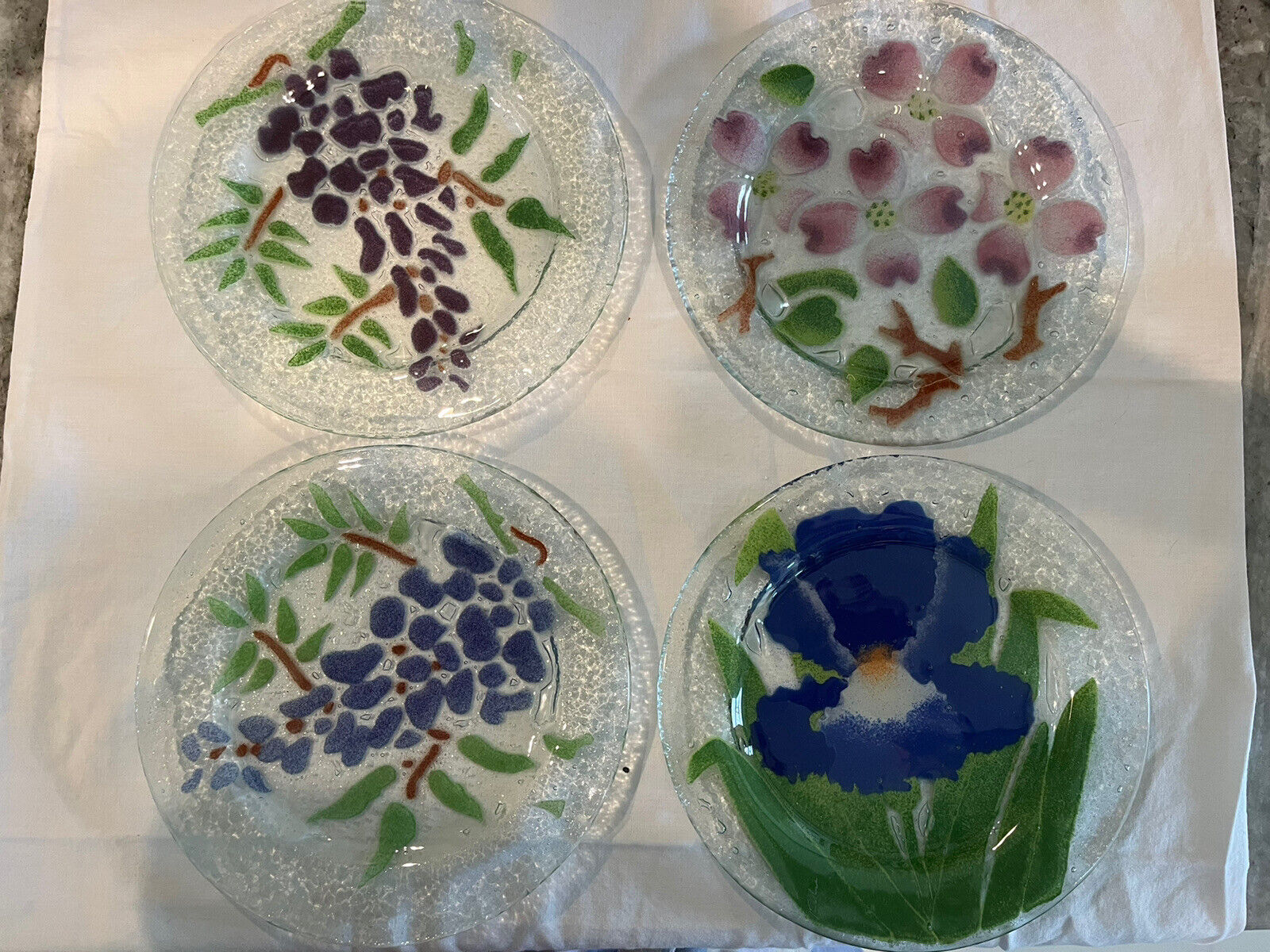 Set of 4 fused glass 7” round salad plates dogwood iris purple green spring flor