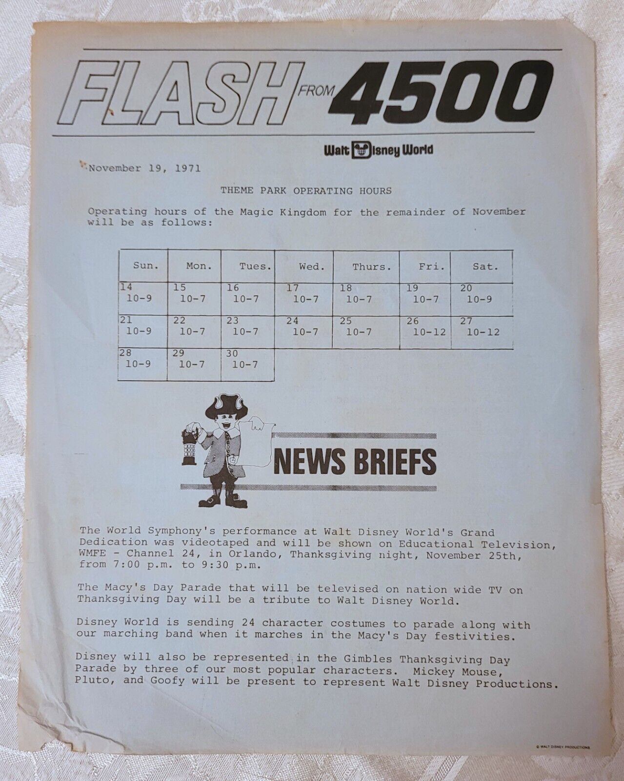 RARE NOV 1971 WALT DISNEY WORLD FLASH 4500 CAST ANNOUNCEMENT PARK HOURS & NEWS