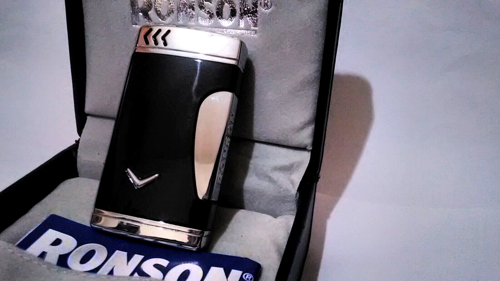 Ronson Premier Super Comet Black Gloss Lighter New In Box