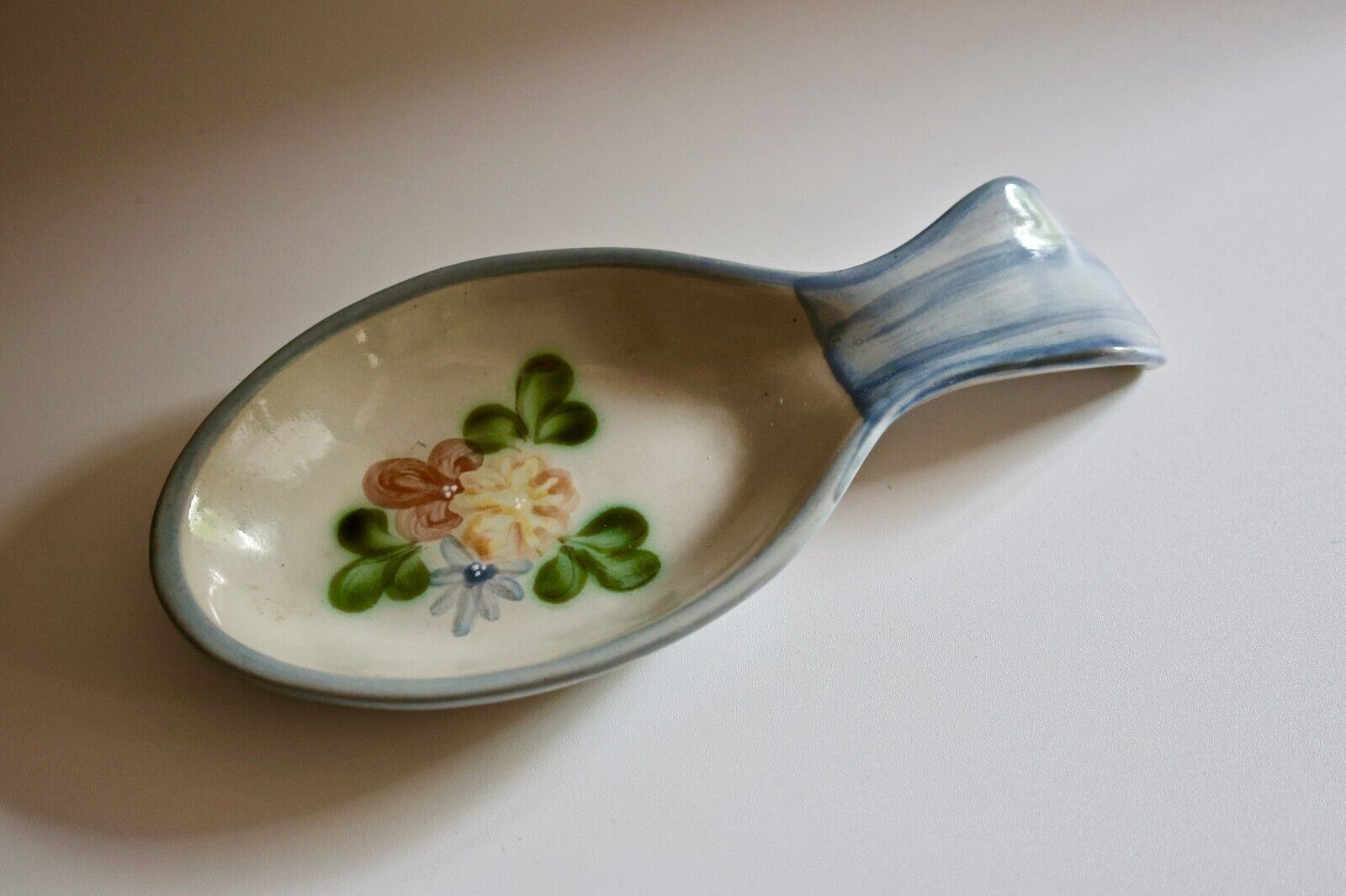 Louisville Stoneware Pottery Spoon Rest Green Blue yellow and pink Flowers