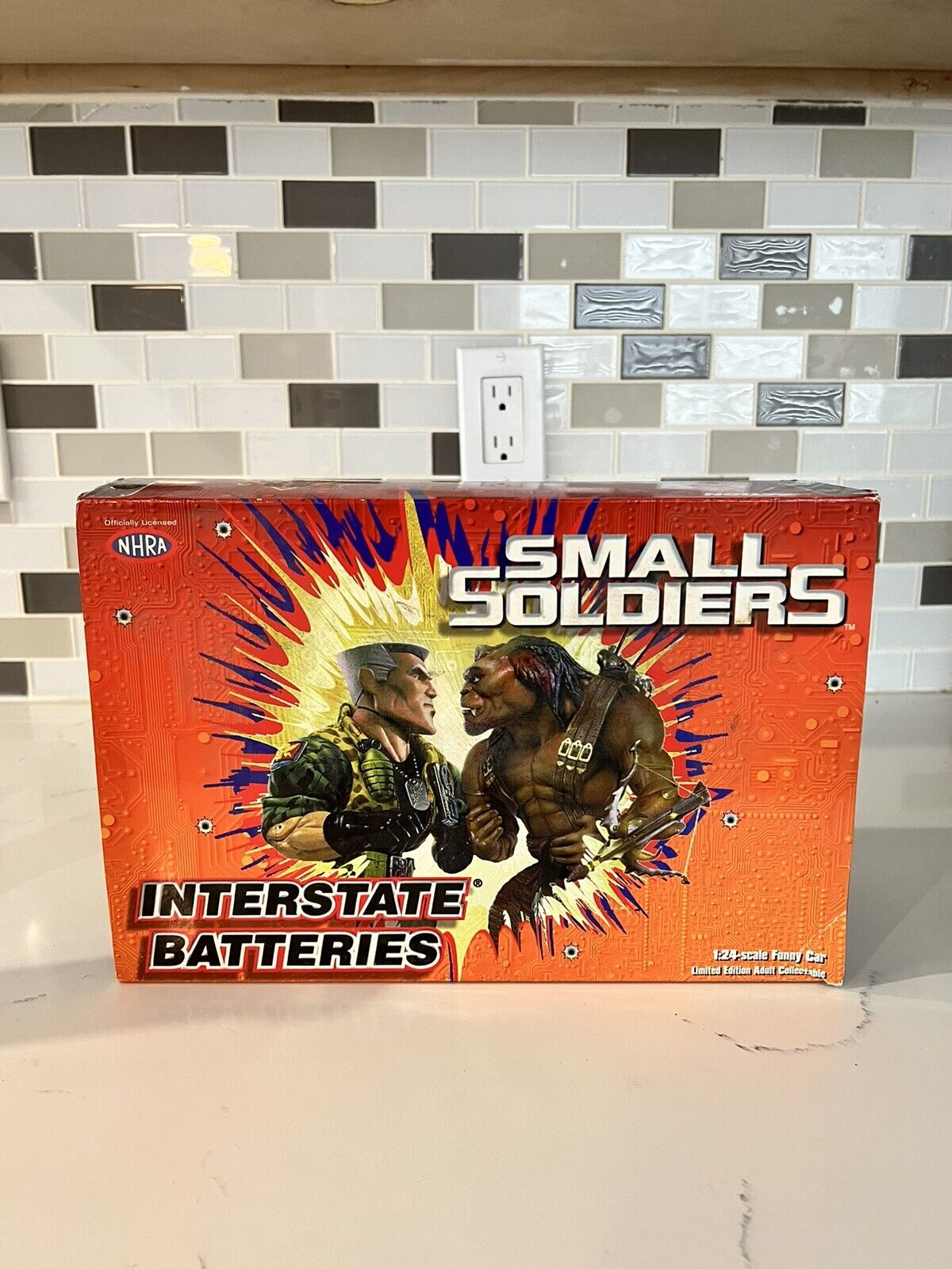 Small Soldiers Interstate Batteries 1:24 Scale Cruz Pedregon Funny Car 1998 box