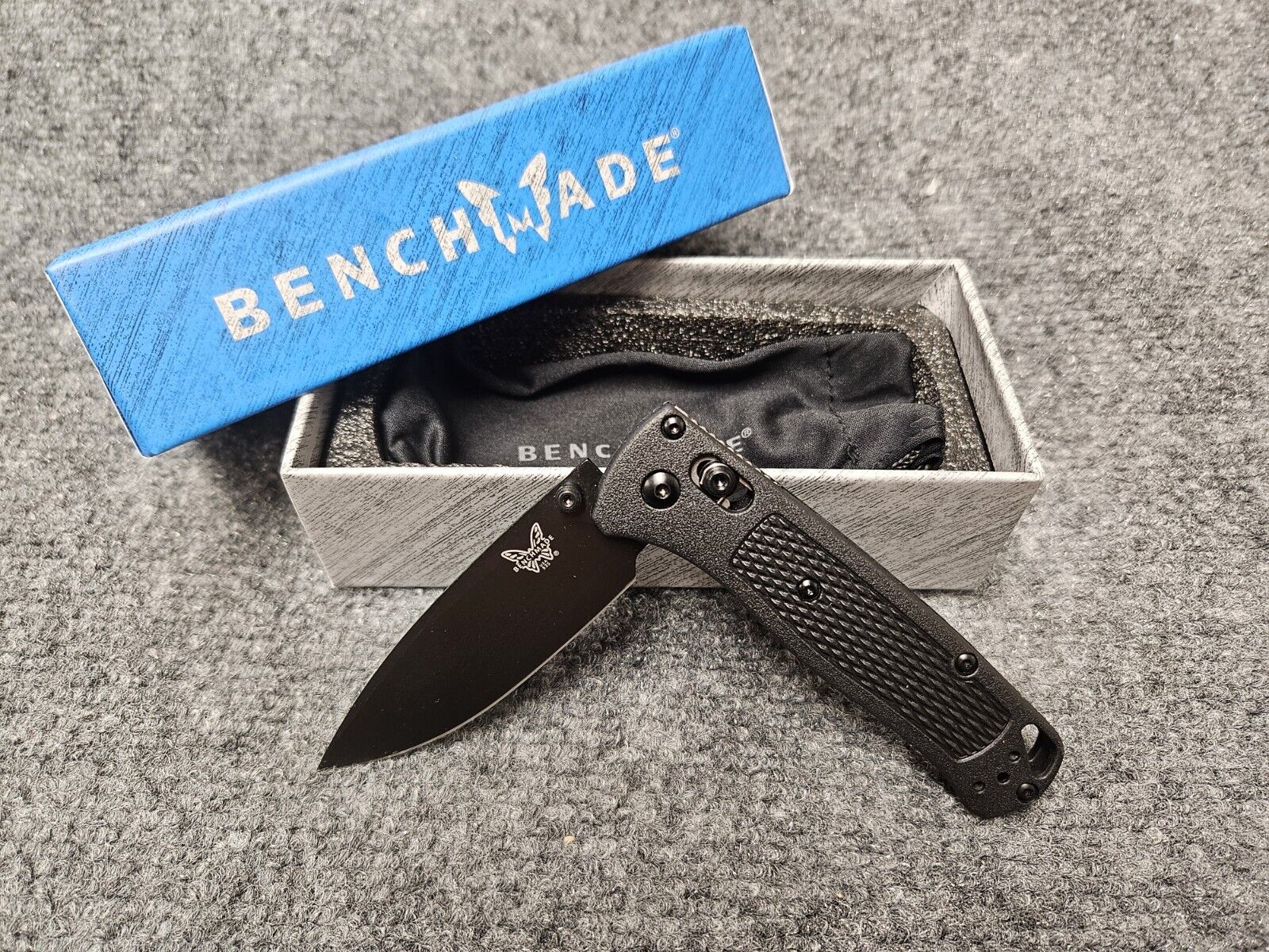 *Benchmade 535 Bugout Folding Knife - Black