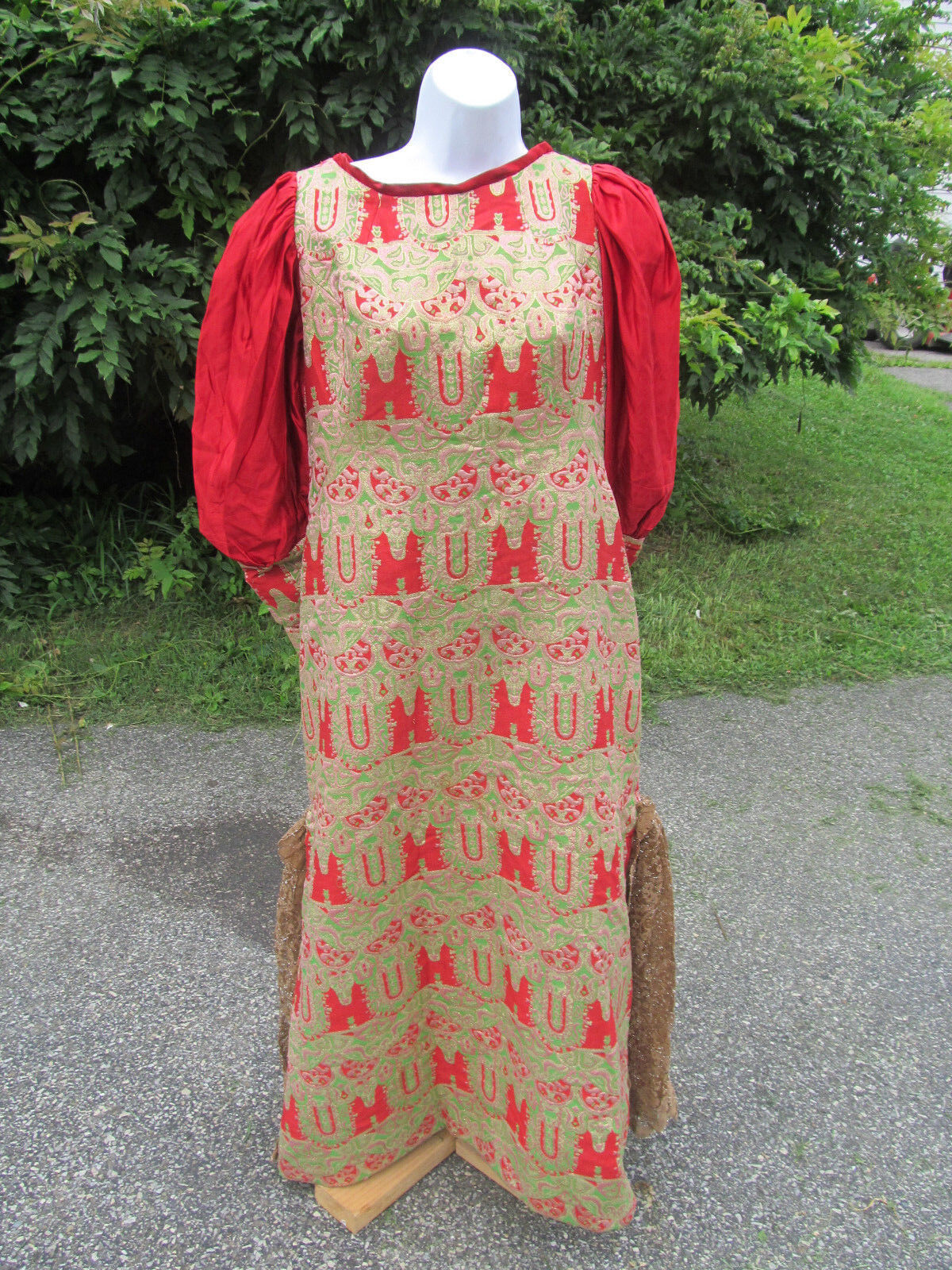 Vintage  Womens Asian Oriental  Dress Red Tapestry  Red Gold Green Halloween
