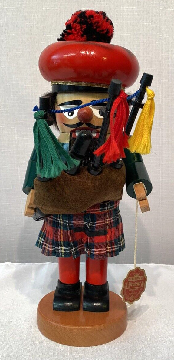 Steinbach Chubby Scottish Bagpiper Nutcracker Germany Wooden 12.5” Suede Bagpipe
