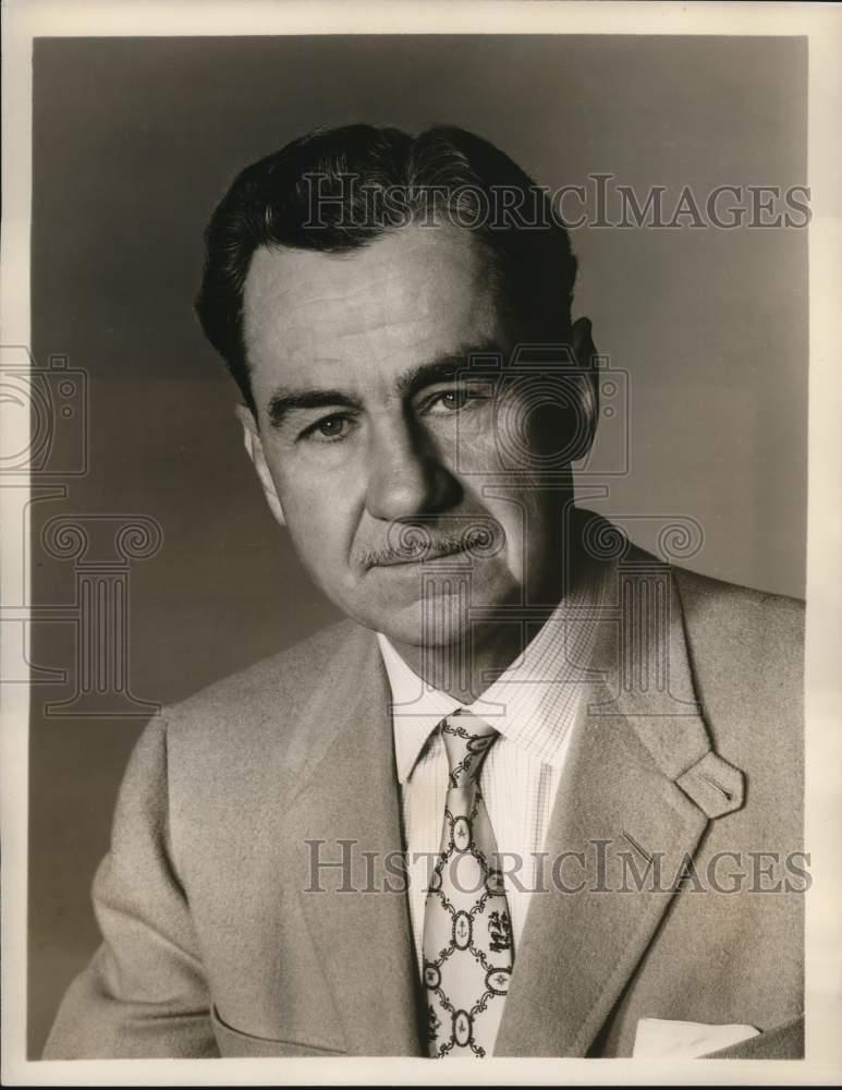 1957 Press Photo Lowell Thomas, commentator and star of \