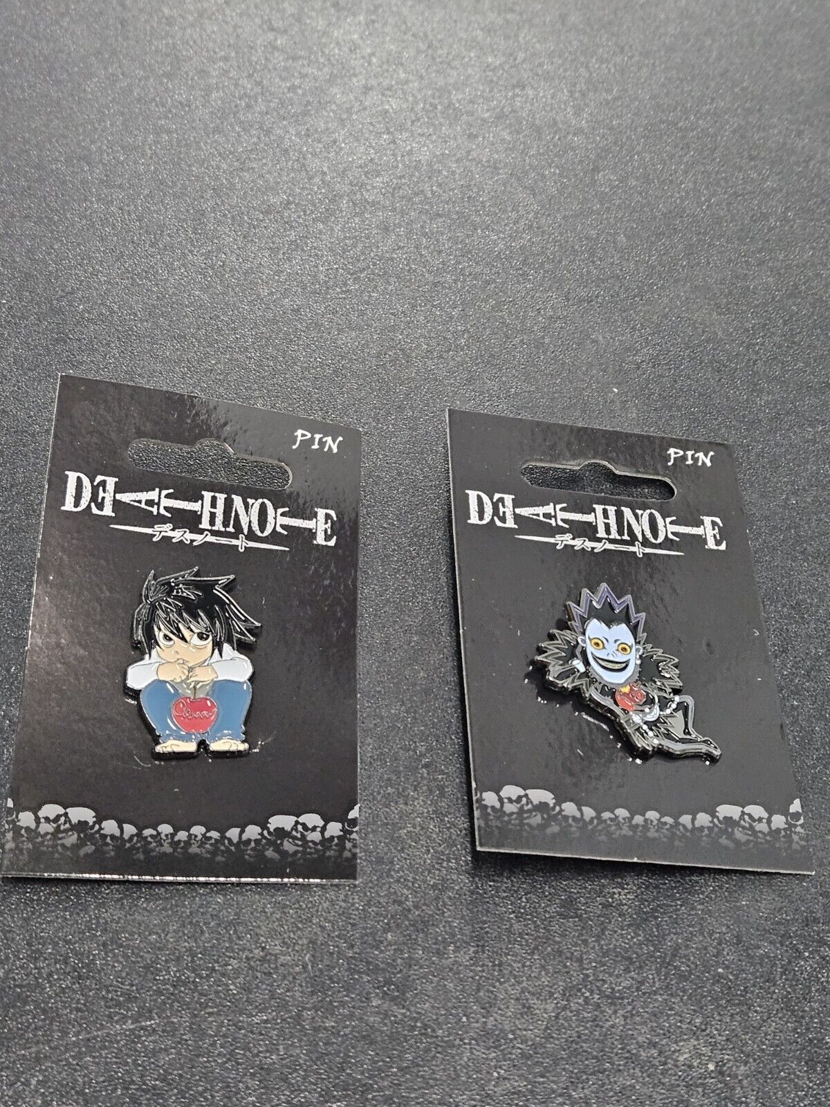 Death Note L With Apple & Ryuk Metal Pin Lot Of 2 Anime