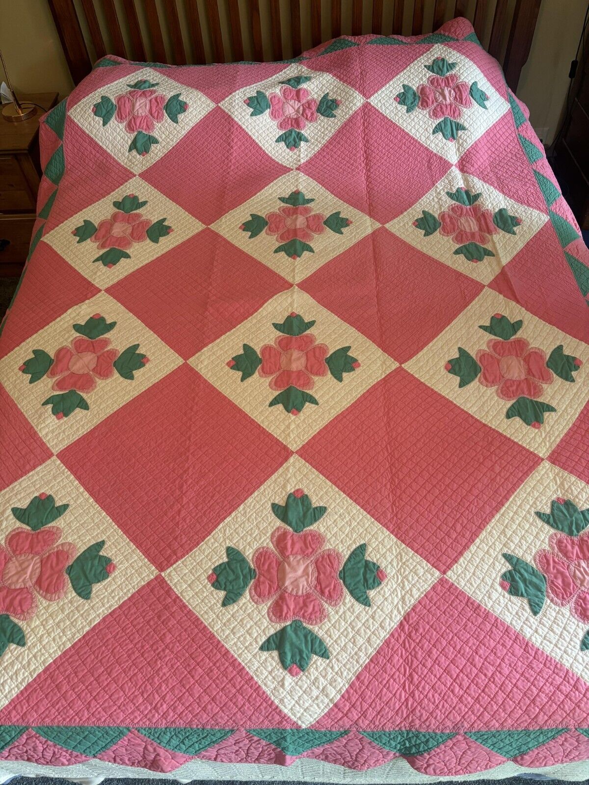 Stunning Vintage Hand Stitched Applique Quilt Pink Green Tulips Roses 89\