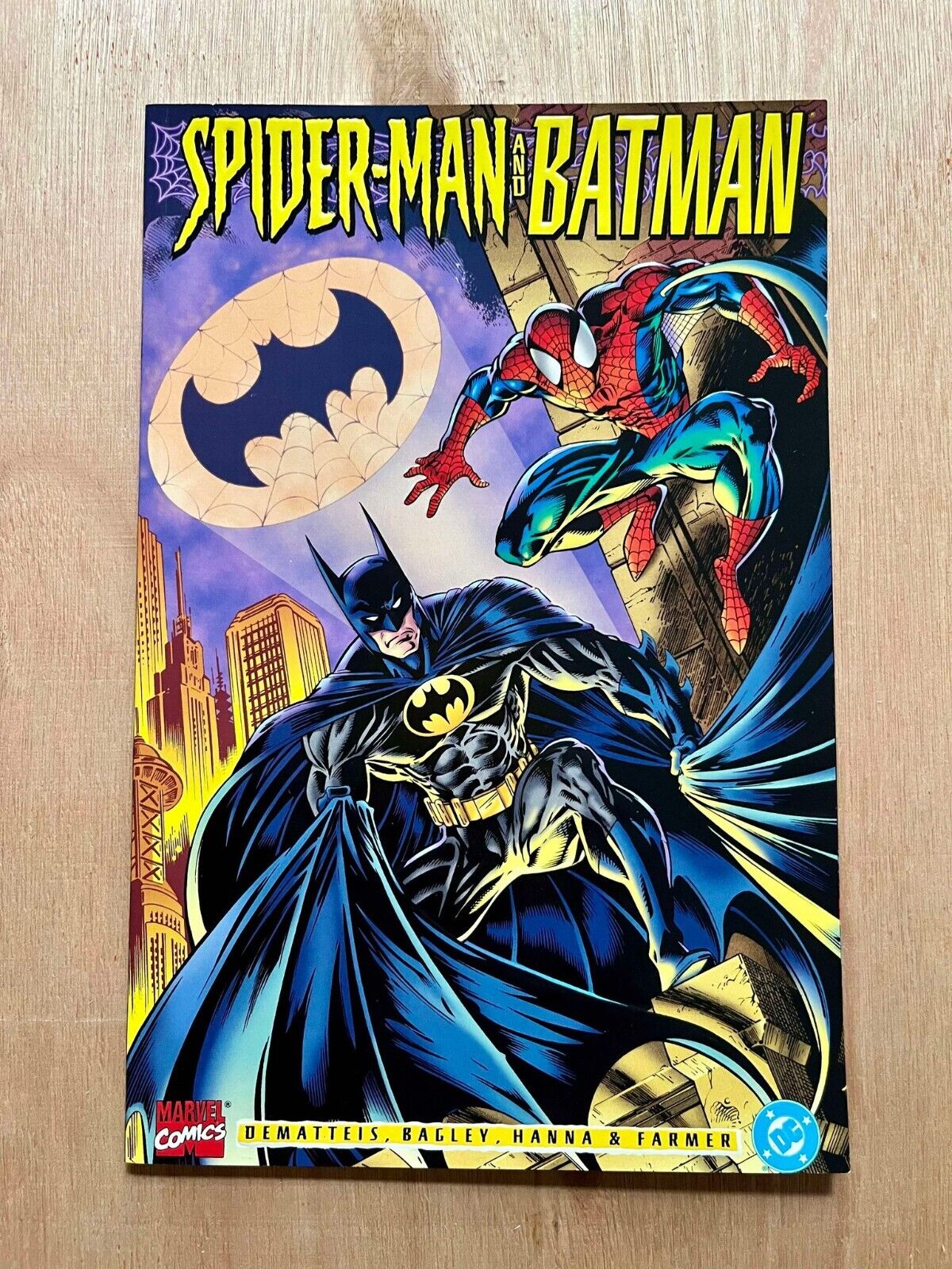 Spider-Man and Batman #1 Comic Marvel/DC 1995 Embossed Cover Carnage Joker NM
