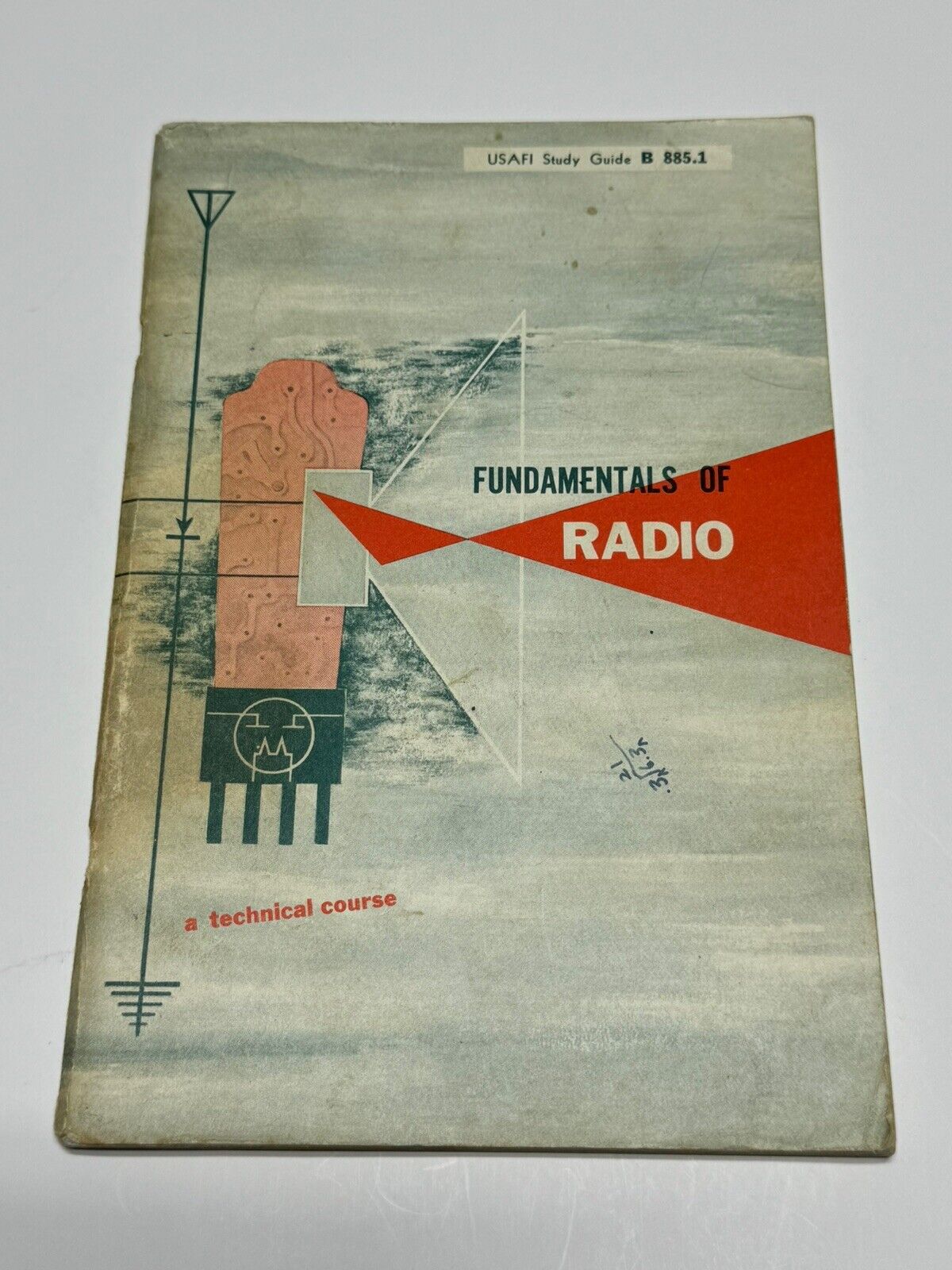 Fundamentals of Radio Study Guide B 885.1 Technical Book 1955 USAF Illustrated