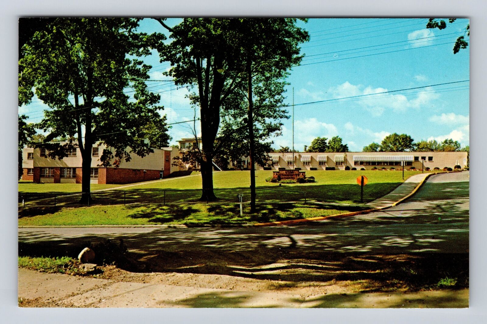 Lodi OH-Ohio, Lodi Community Hospital, Antique, Vintage Souvenir Postcard
