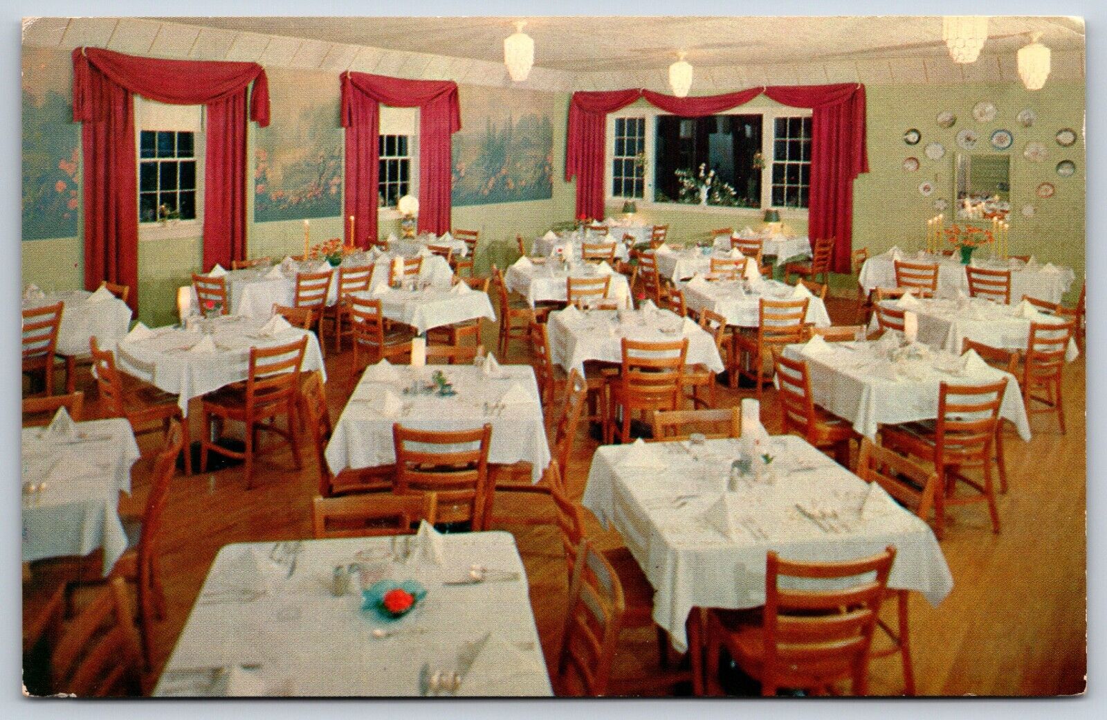 Postcard The Markay Dining Room, Rochester Minnesota Unposted