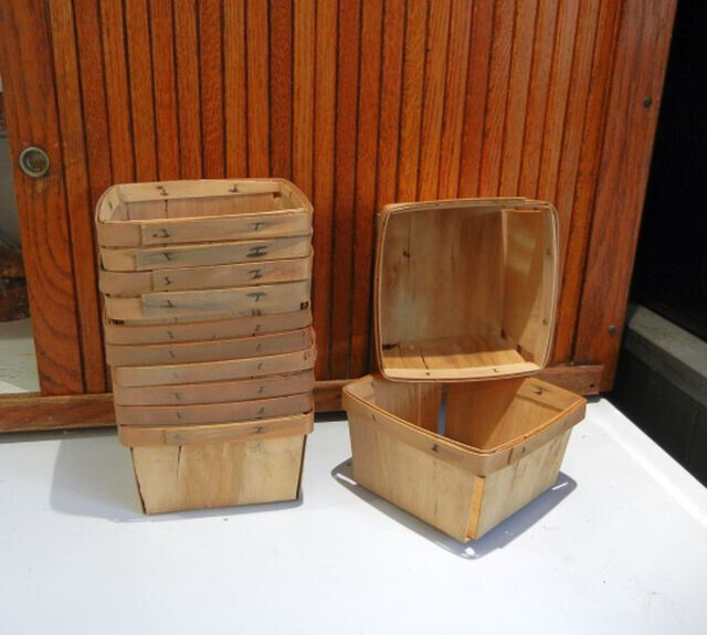 12 VTG Rustic Real Split Wood Quart Size Berry Boxes Fruit Baskets Farmhouse