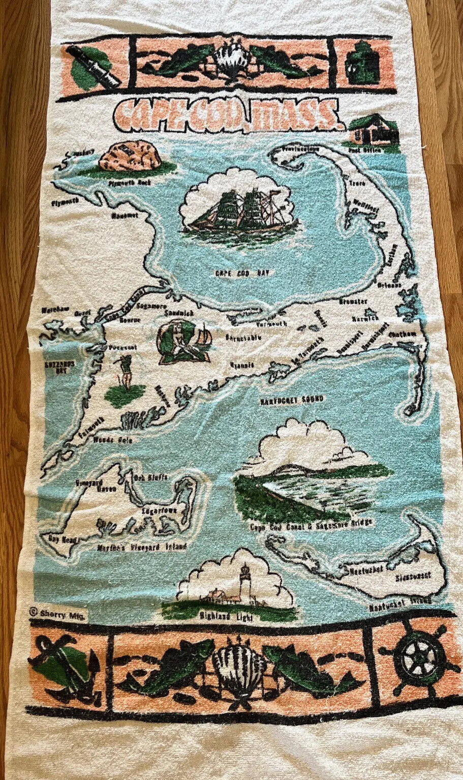Vintage Sherry Mfg.  Souvenir Cape Cod, Mass. State Map Beach Towel 56X27”