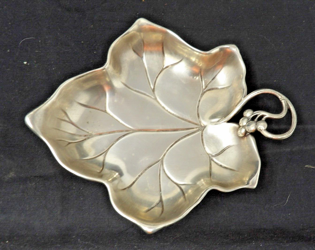 Vintage Silverplate Art Nouveau  Footed Grape Leaf Dish 5 1/2\