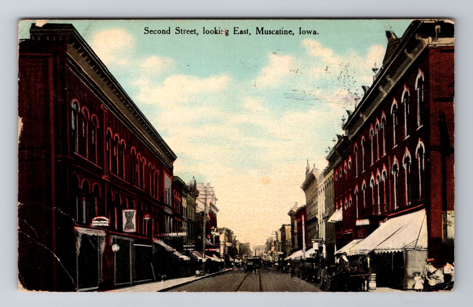 Muscatine IA-Iowa, Second Street Looking East, c1910 Vintage Souvenir Postcard