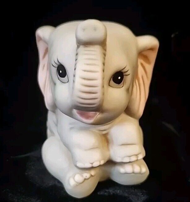 Elephant Vintage HOMCO Home Interiors Baby Figurine #1400 Original Sticker