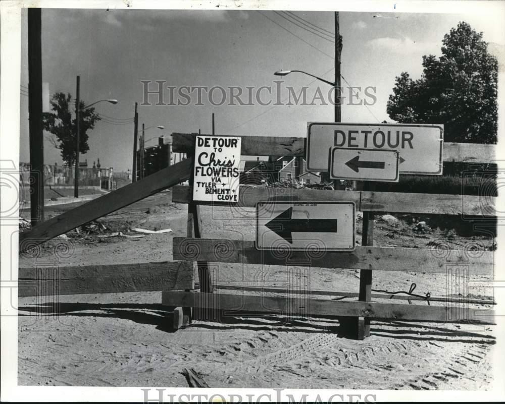 1973 Press Photo Detour on Clove Road - sia31210
