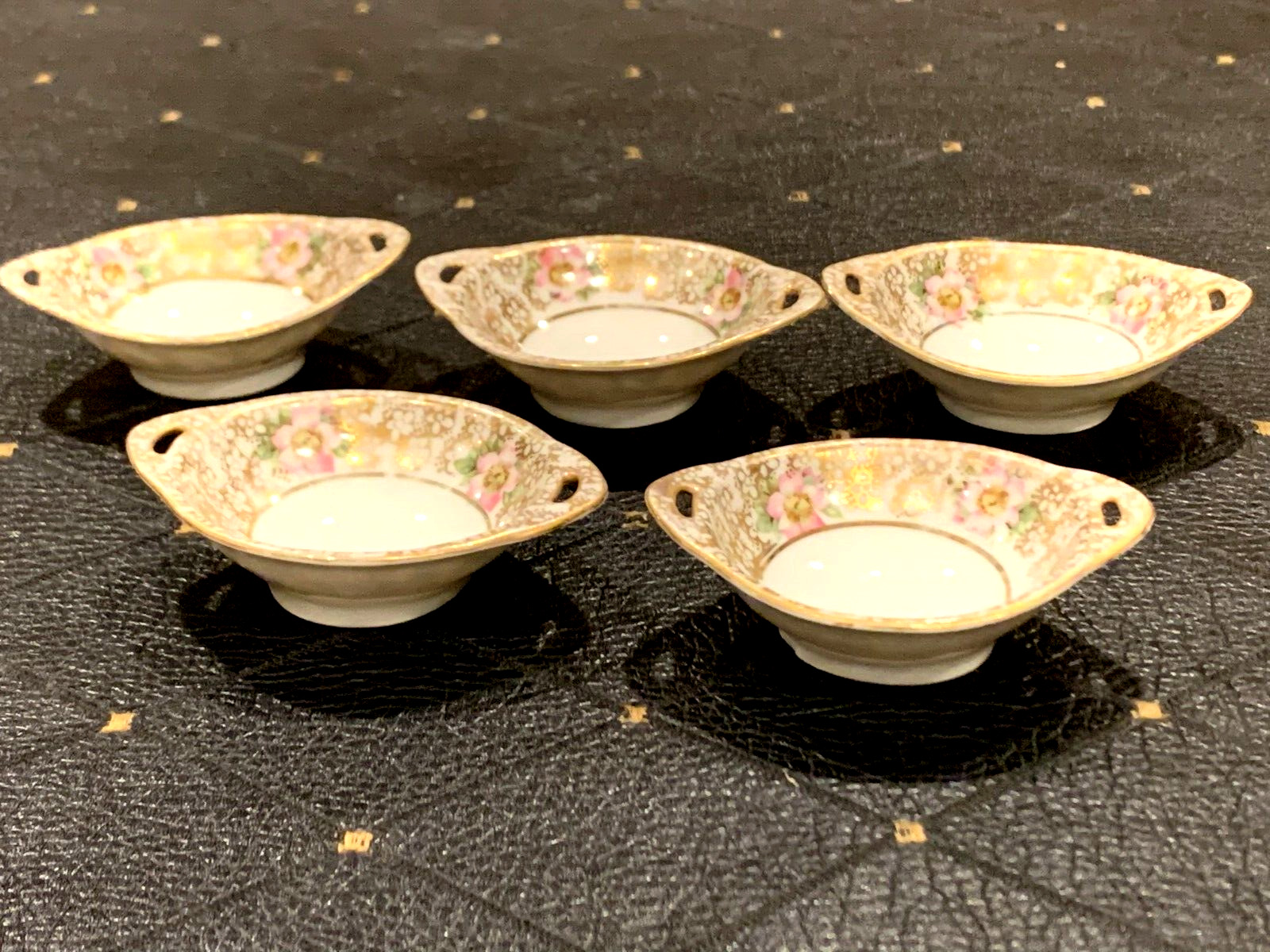 BEAUTIFUL HAND PAINTED SET OF 5 ANTIQUE R S GERMANY SMALL OVAL BOWLS FOR DESERT