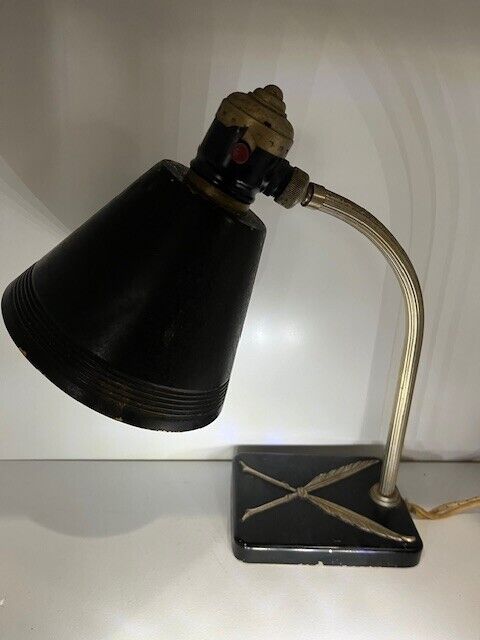 VINTAGE “CHASE USA” PETITE DESK LAMP Black Brass, Feathers￼, Original condition￼