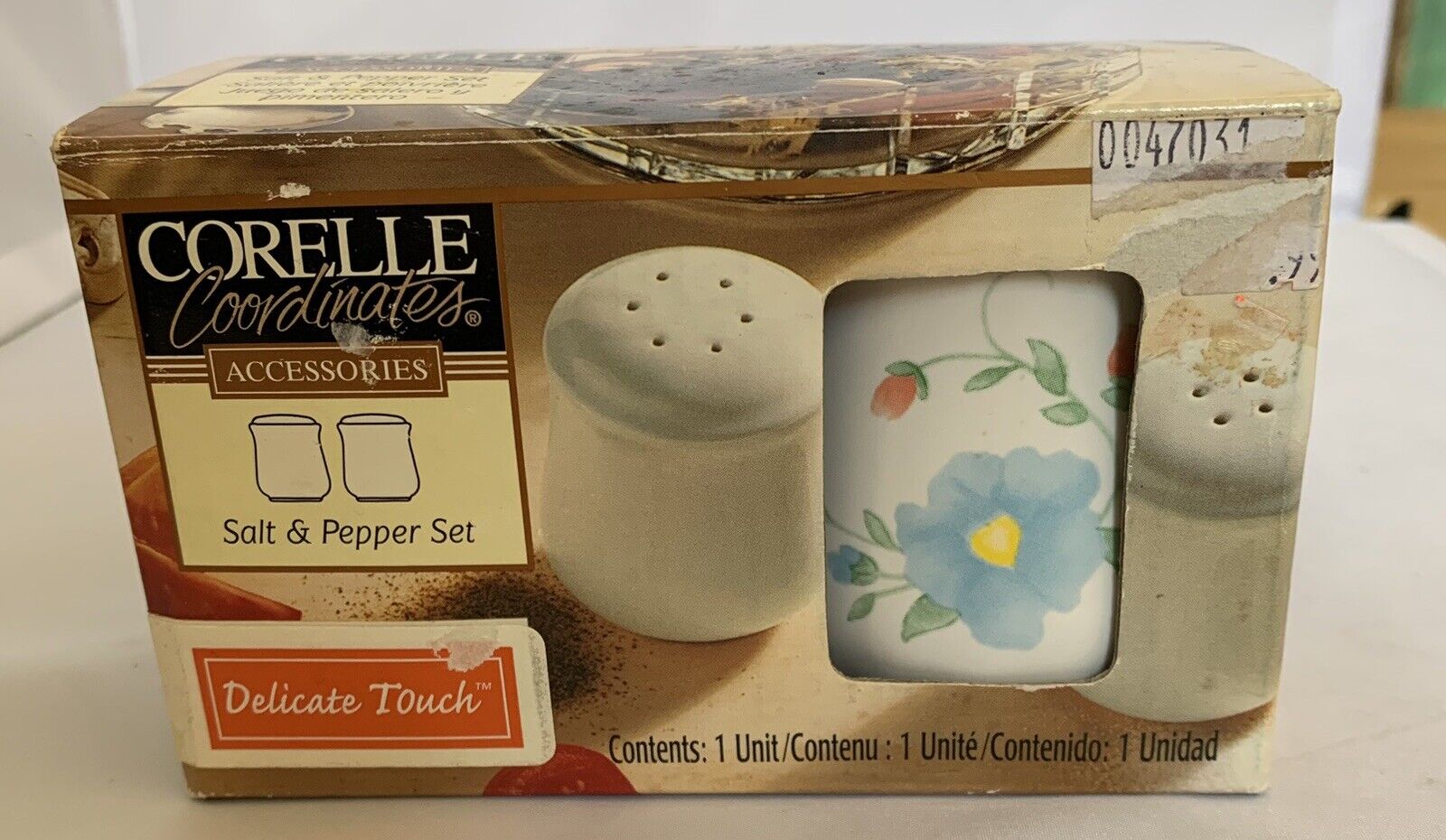 Corelle Coordinates “Delicate Touch” Salt & Pepper Shakers With Box Vintage