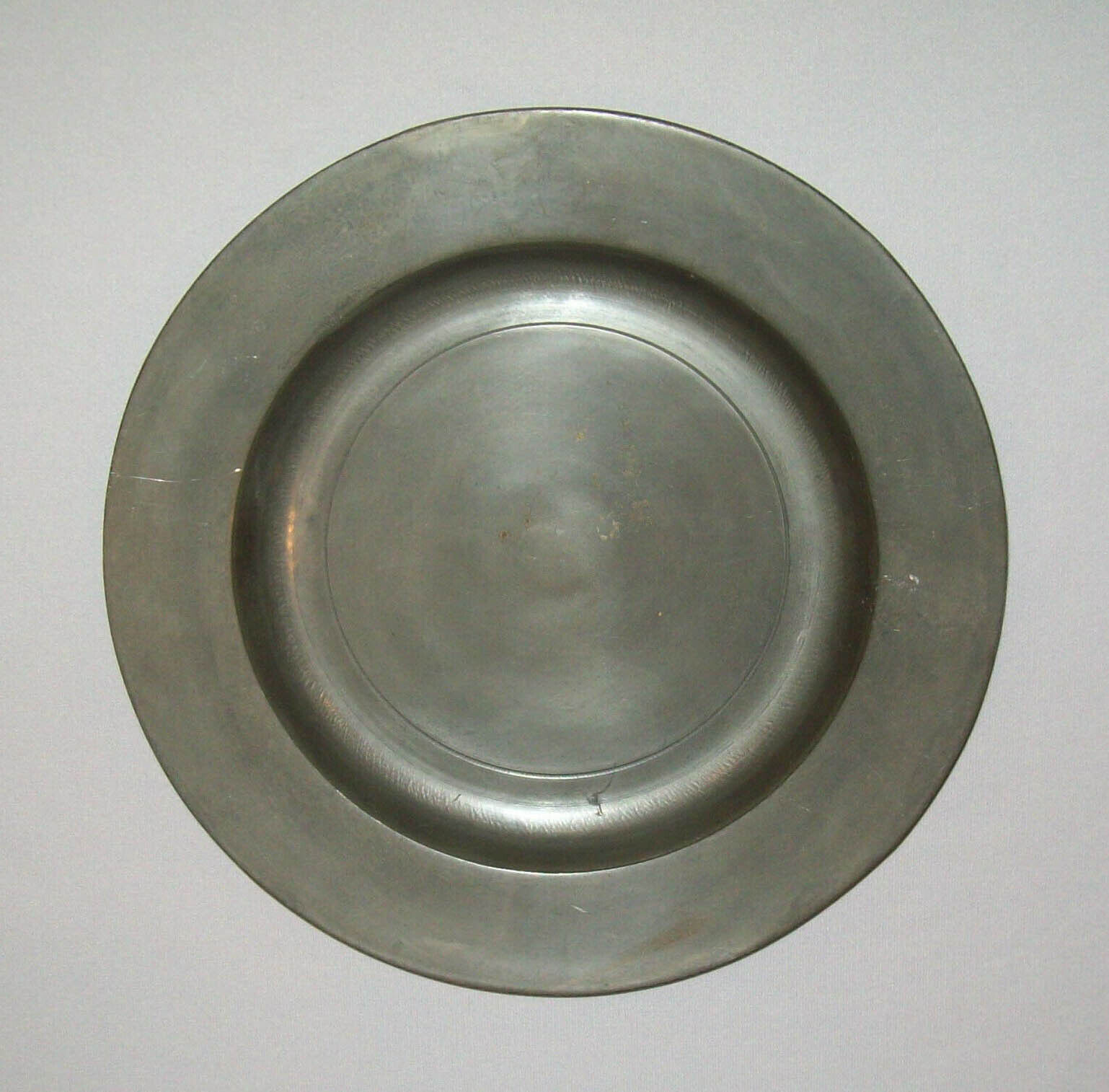 Old Antique Vtg 1800s Pewter Plate or Shallow Bowl 10\