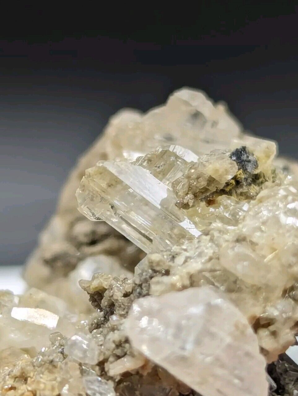 Cerussite - Bunker Hill Mine, Shoshone Co, Idaho w/ Twinned/Reticulated Crystals