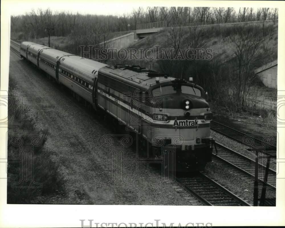 1994 Press Photo Amtrak train arriving in Rensselaer, New York - tua67008