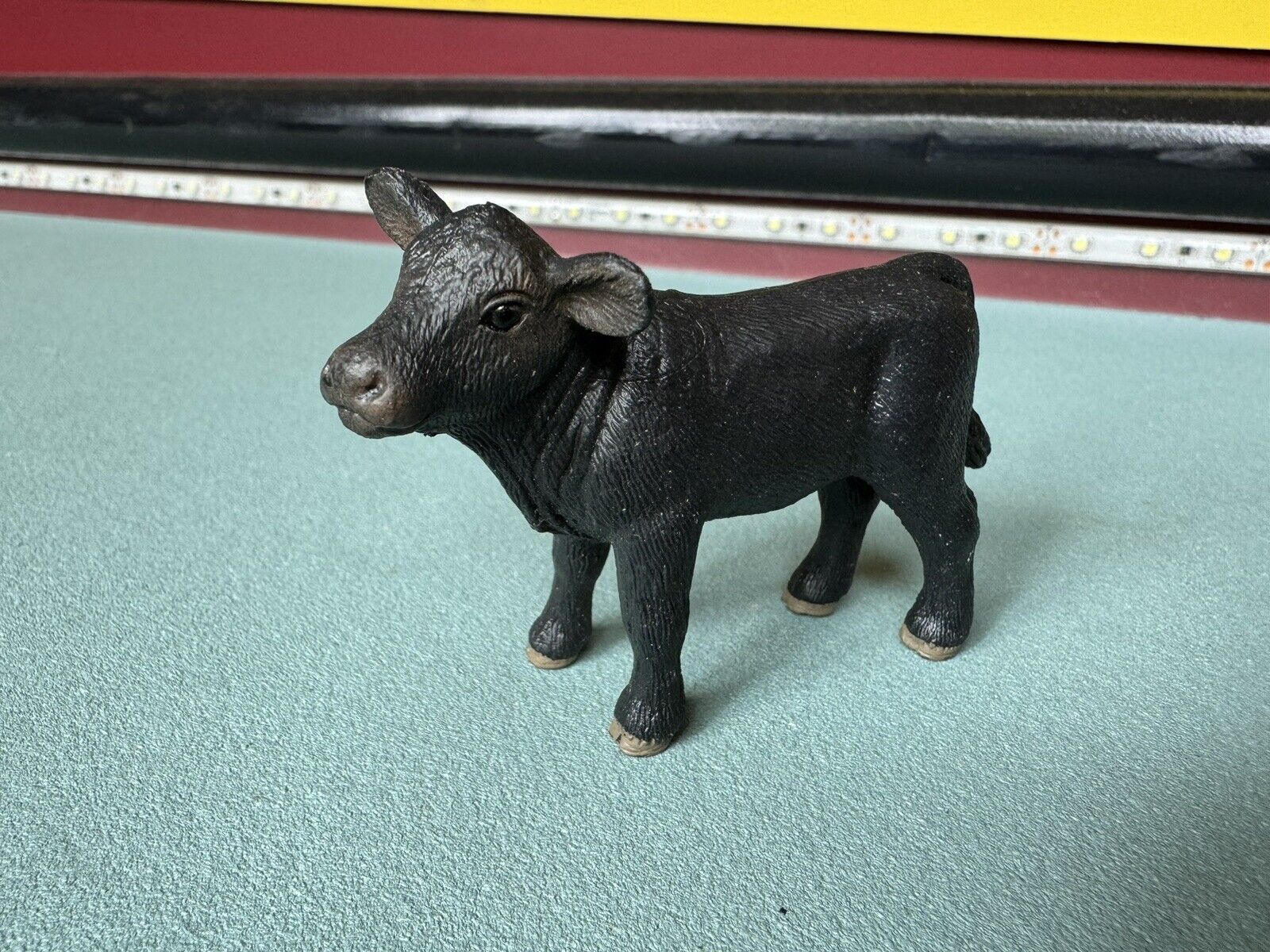 Schleich BLACK ANGUS CALF Baby Cow Figure 2018 Dairy Farm Animal Cattle 13880