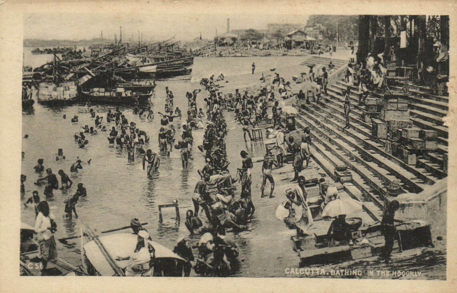 PC CPA INDIA, CALCUTTA, BATHING IN THE HOOHLY, Vintage Postcard (b13756)