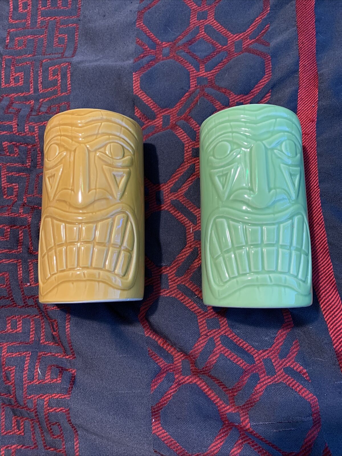 Pair of tiki mugs Rare The Beachcomber Seattle Washington mid century modern