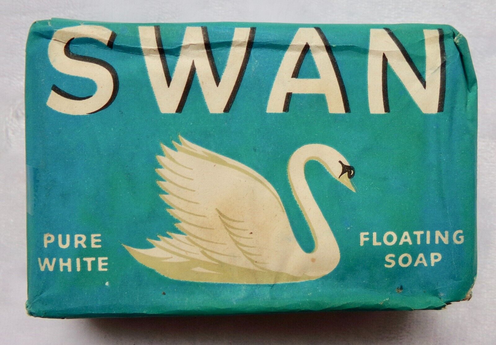 Vintage Swan Floating Bar Soap MidCentury Pure White USA Lever Brothers Sealed