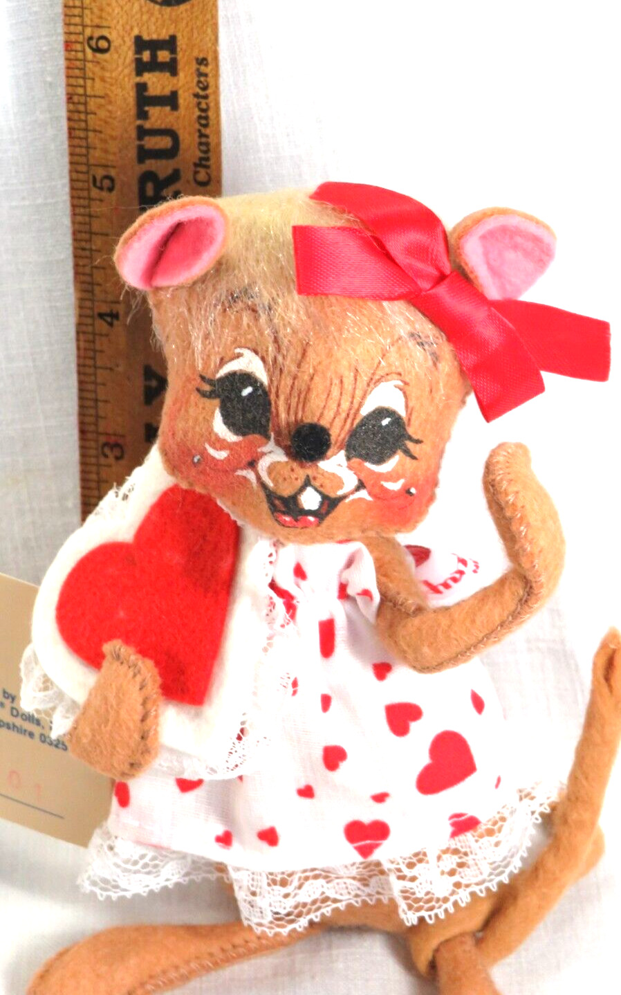 ANNALEE Valentine\'s Day Girl Mouse Doll Heart 5” MADE IN USA Vintage 1993