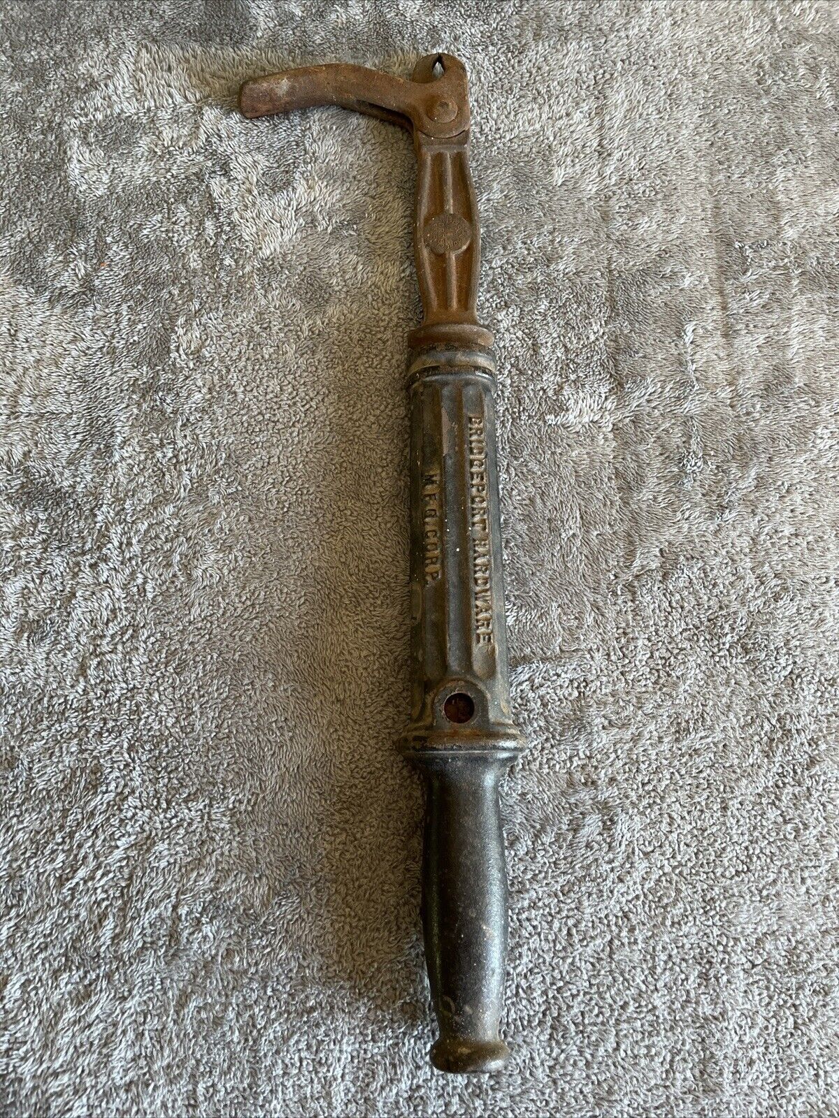 Vintage Crescent Bridgeport No. 56 Suregrip Nail Puller Tool VGC, Extends