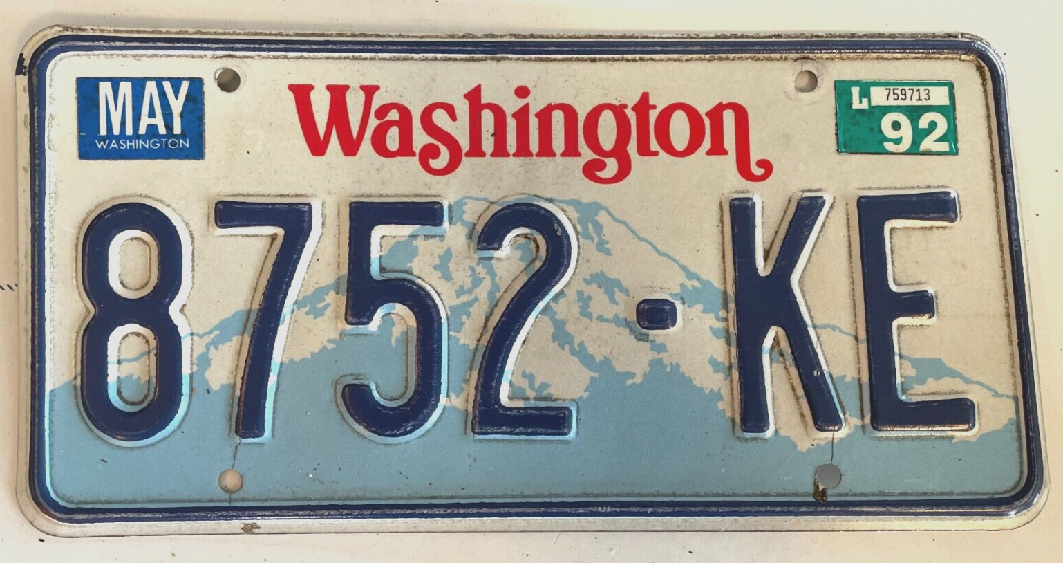 Vintage Washington 1992 Old License Plate Tag# 8752-KE w sticker Great wall Hang