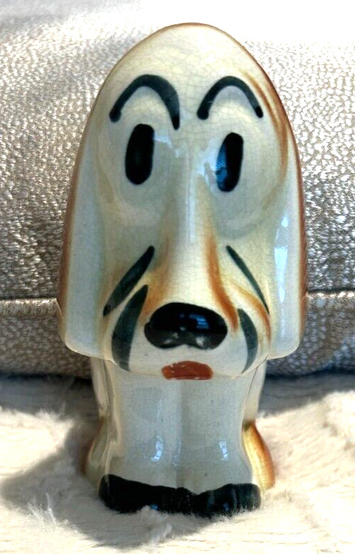 VINTAGE BASSET HOUND Dog Ceramic Figurine: 5\