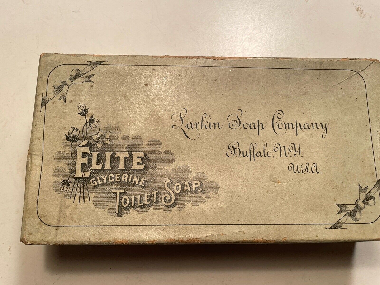 Vintage Elite Glycerine Soap Box