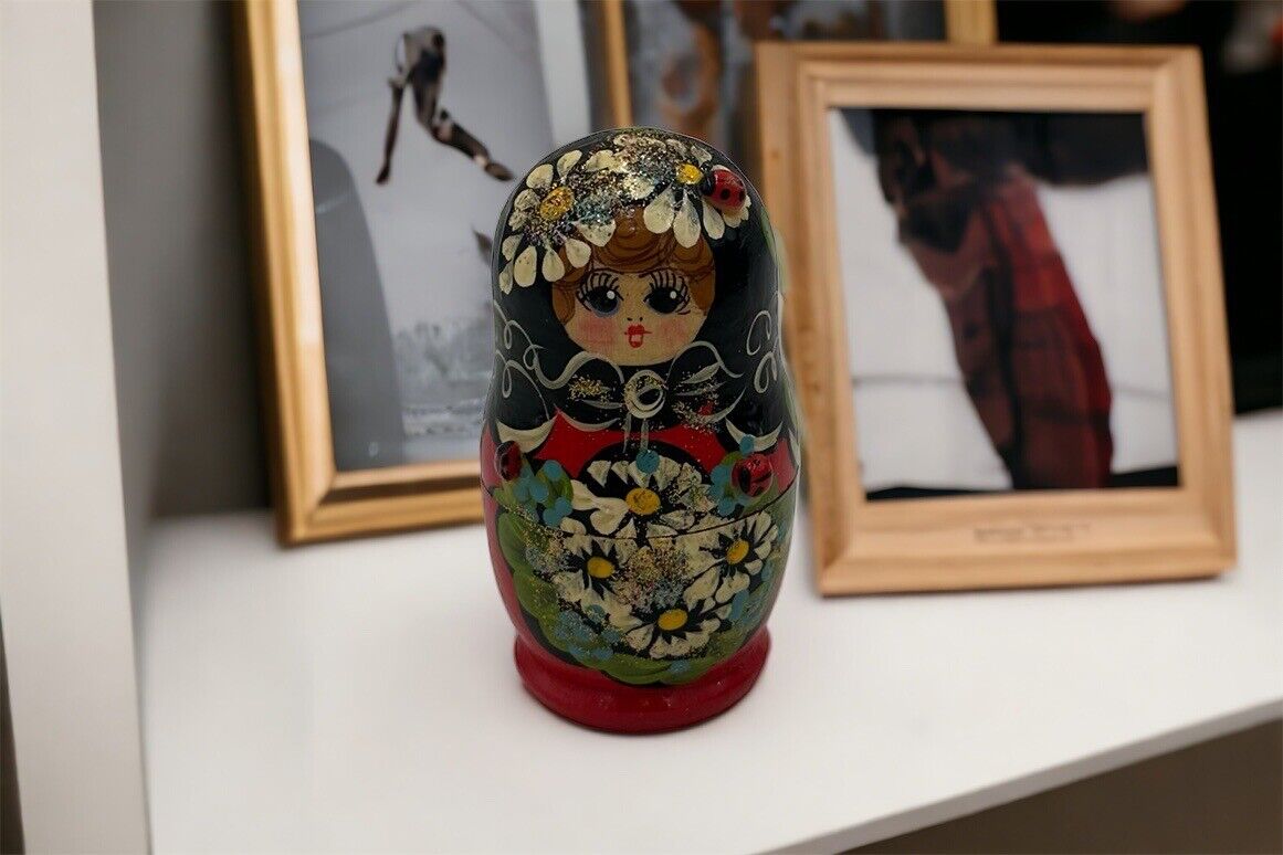Vintage Russian Nesting Babushka Matryoshka Hand Paint Wooden Dolls Set 4 Easter