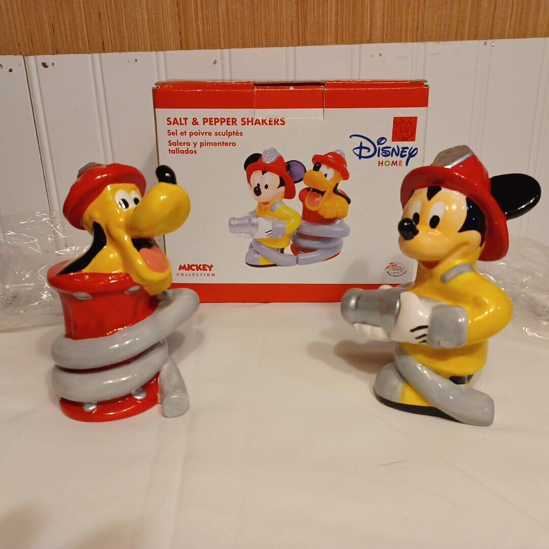 Disney Home Mickey Collection Salt & Pepper Shakers  Mickey & Goofy