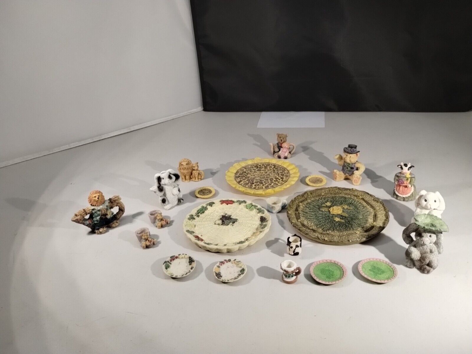 Lot of Miniature Tea Set Ceramic 22 Pieces 