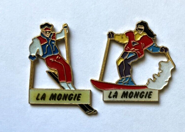 40 - 2 Pin\'s SKI à LA MONGIE - SKIER and SKIER