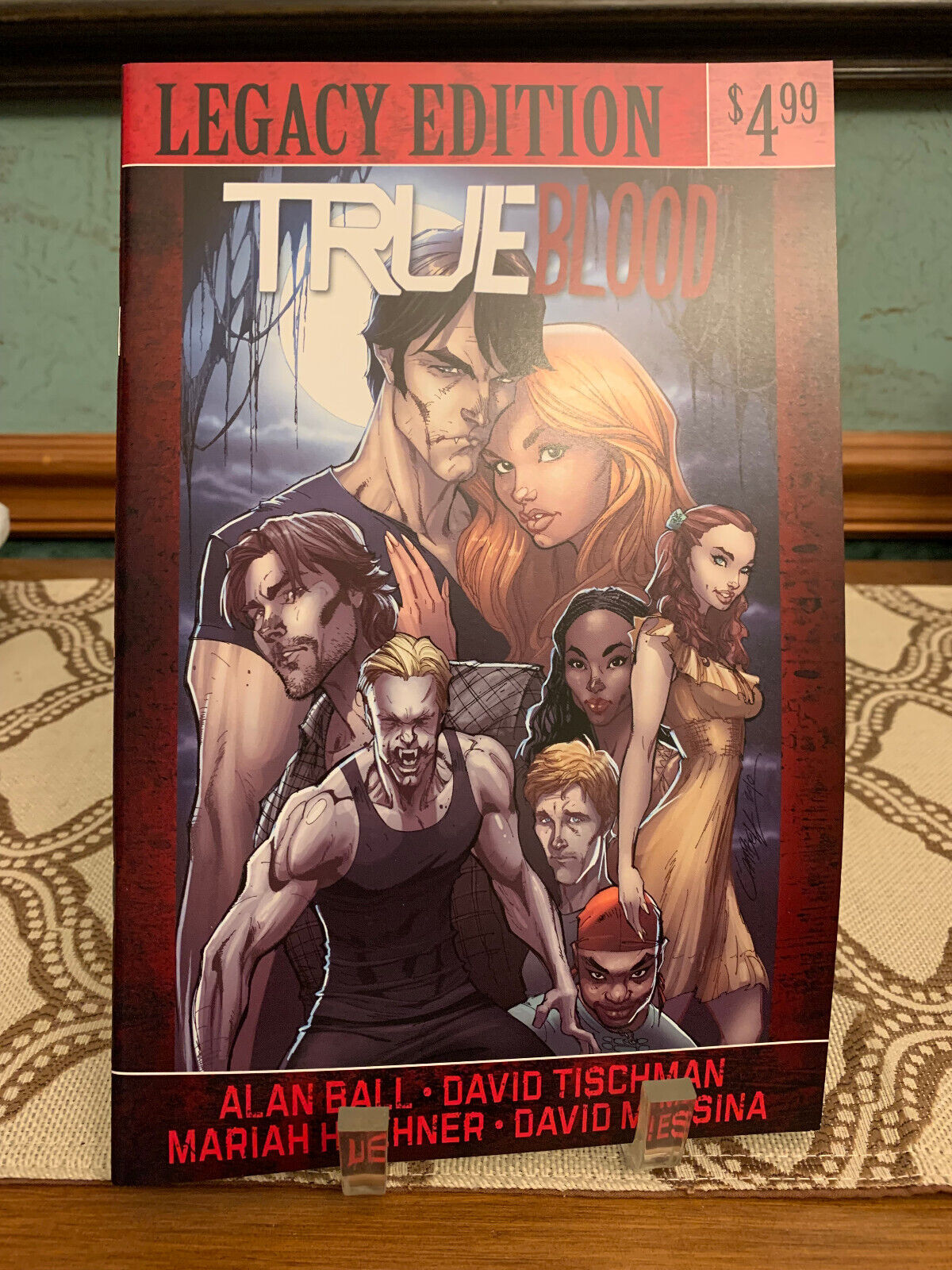 HBO Series - TRUE BLOOD: LEGACY EDITION January 2011 FIRST Printing