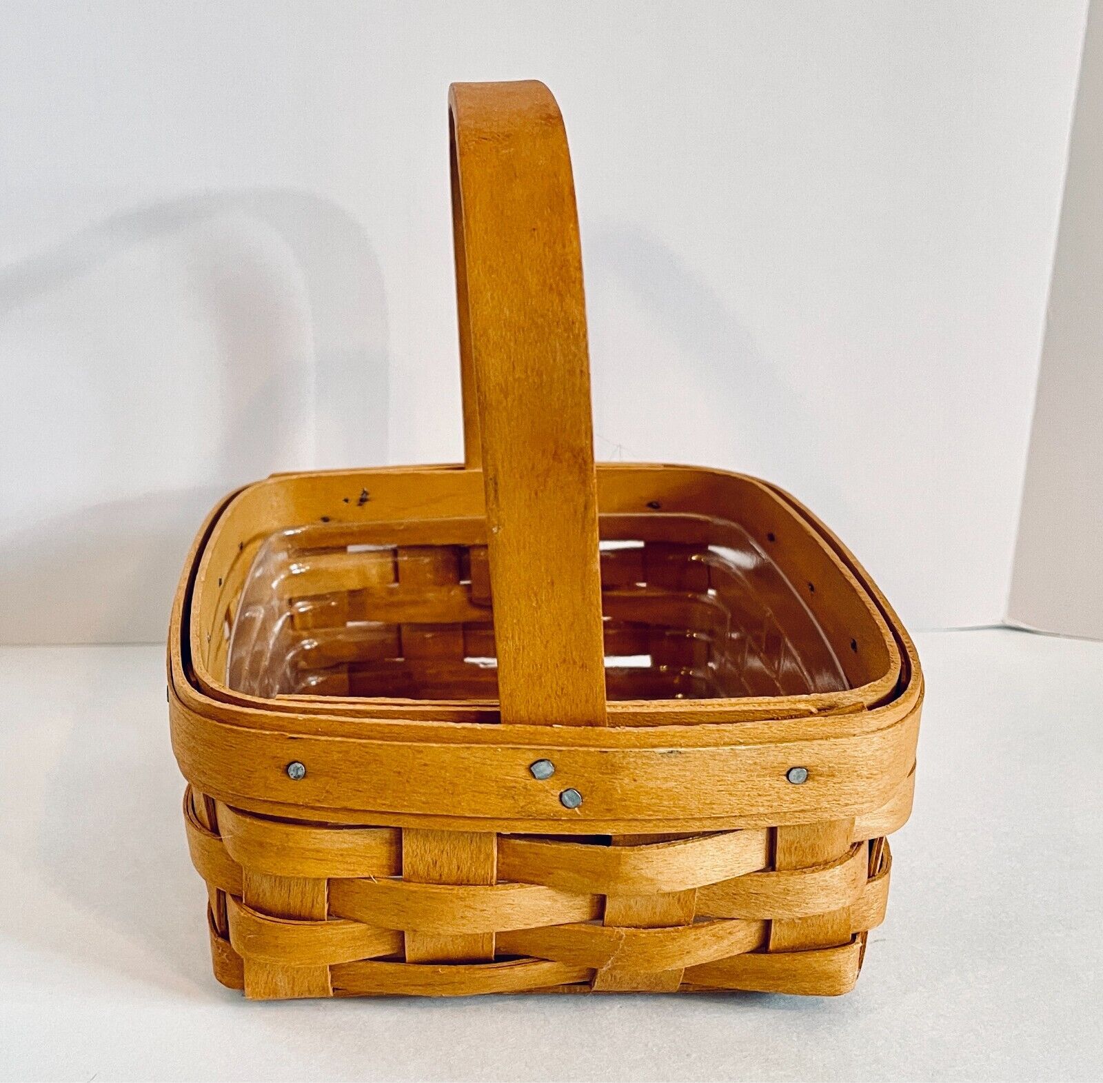 Longaberger 2002 SM TARRAGON COASTER Booking Basket w/Fixed Handle Classic Stain