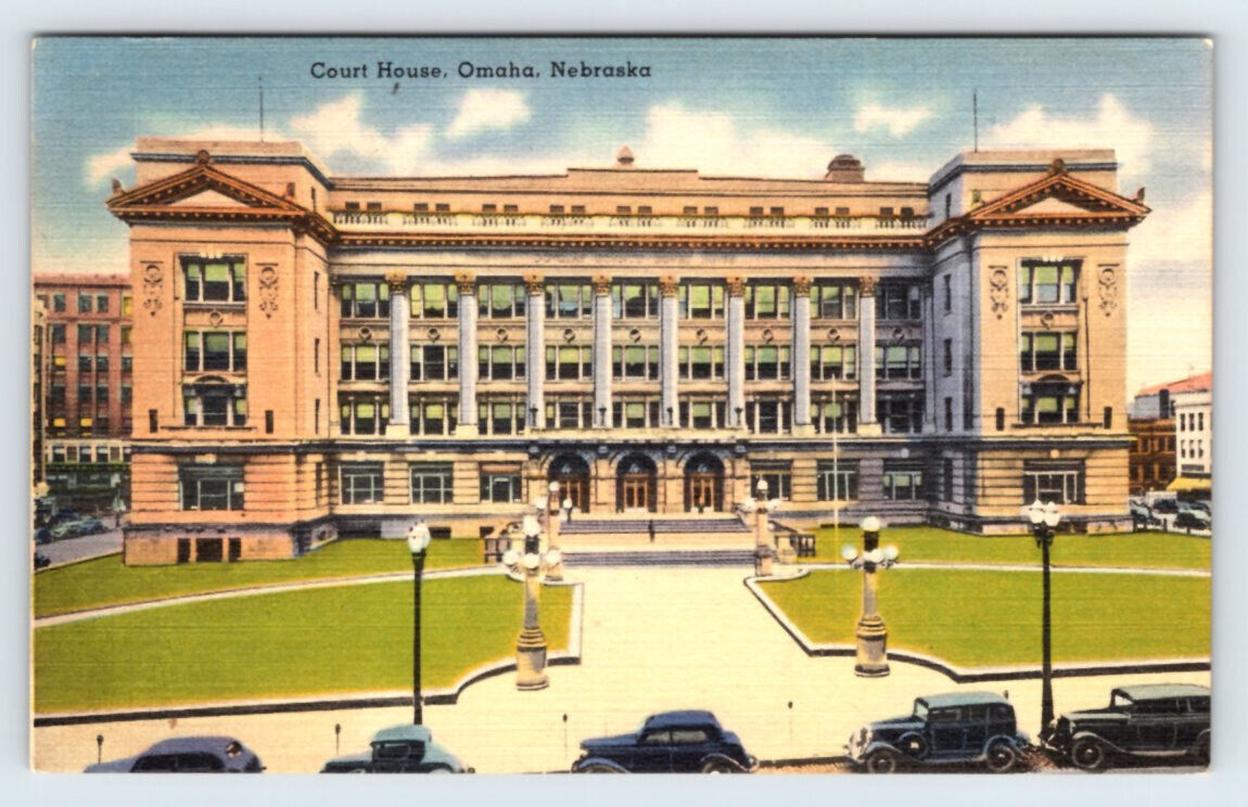 Court House Omaha Nebraska Vintage Linen Postcard BRL28