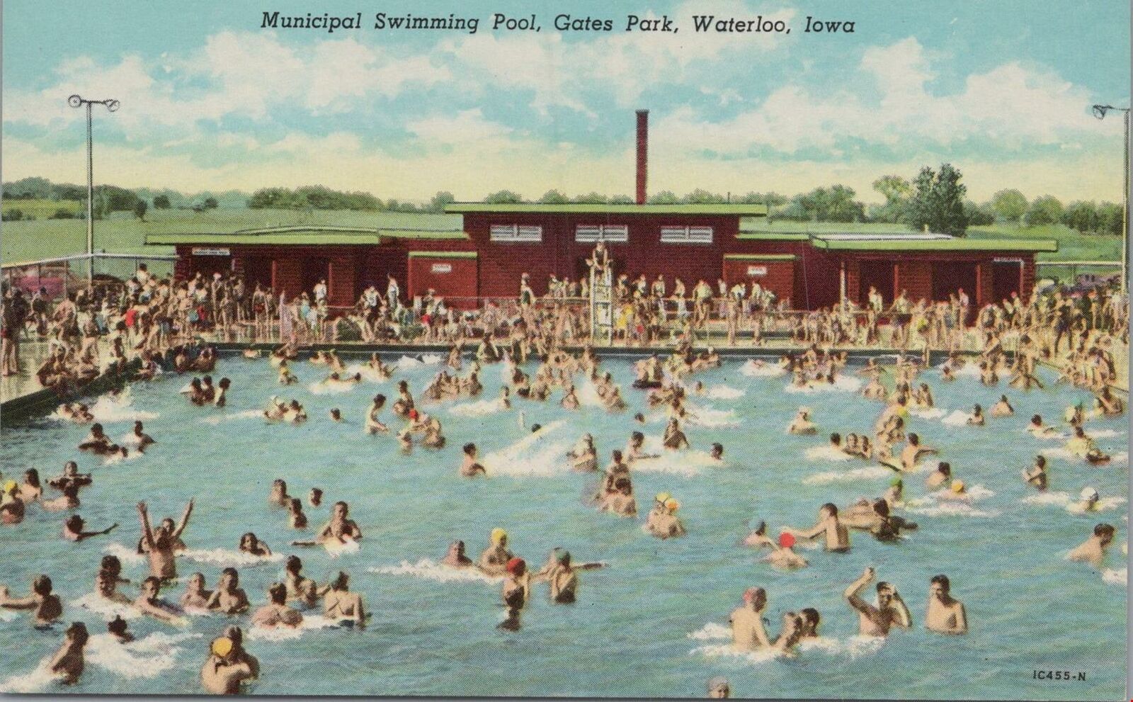 Postcard Municipal Swimming Pool Gates Park Waterloo Iowa IA 