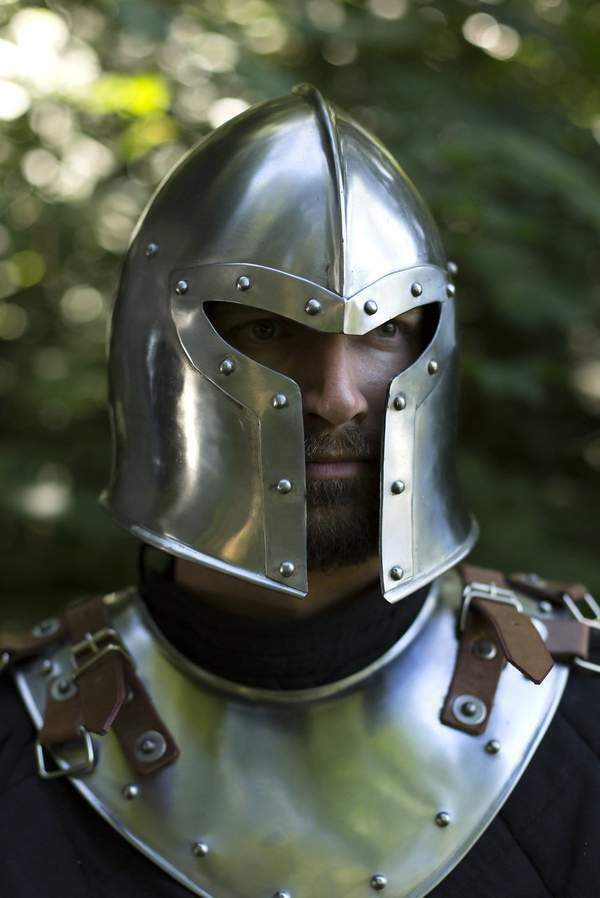 Larp 18ga Polished Steel Medieval Barbuta Helmet Knight Warrior Great new style