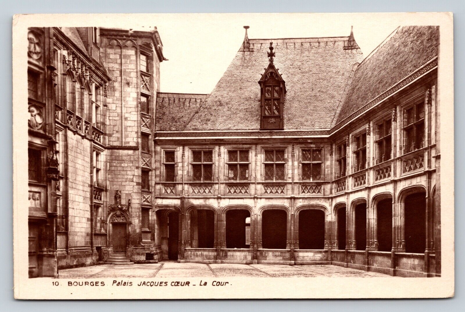 The Courtyard Bourges-Jacques Coeur Palace France Vintage Postcard 0588