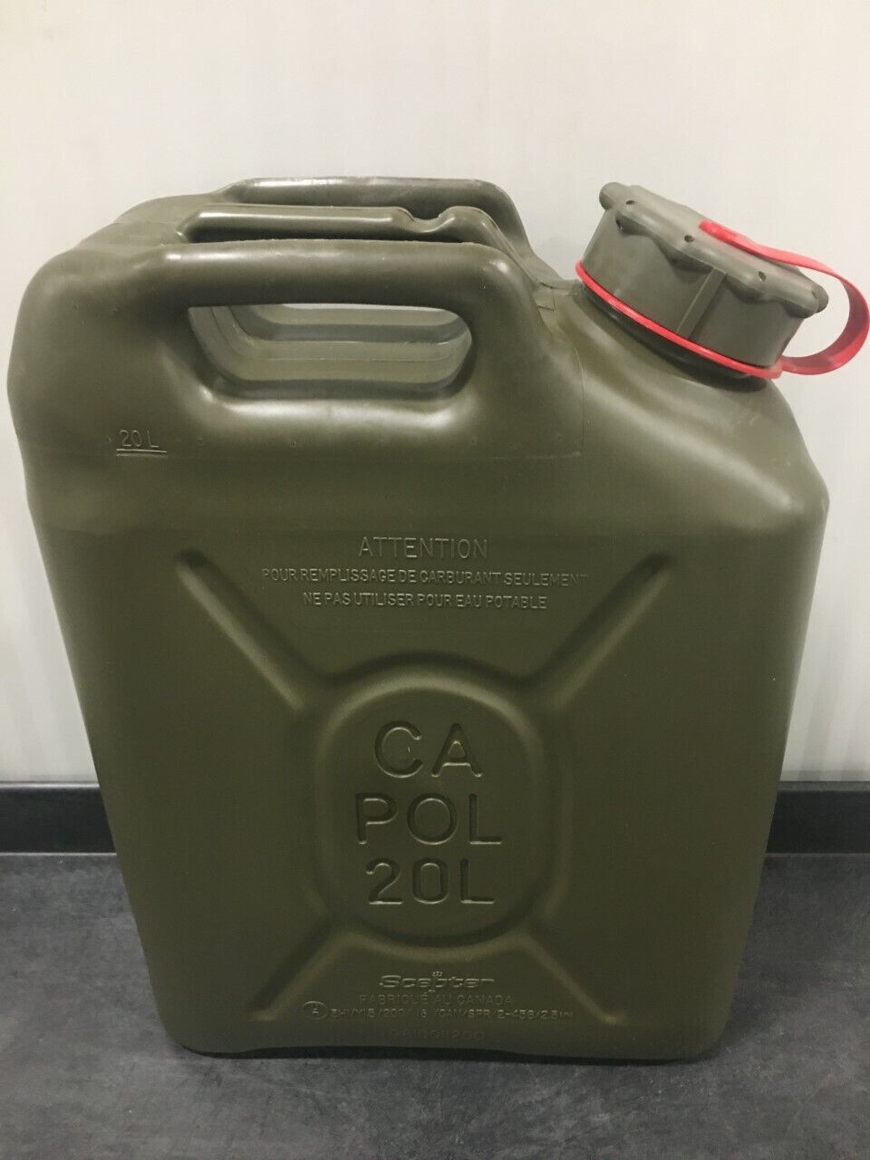 Brand New Scepter Genuine 5 Gallon / 20 L Olive Drab Military Fuel Can (MFC).